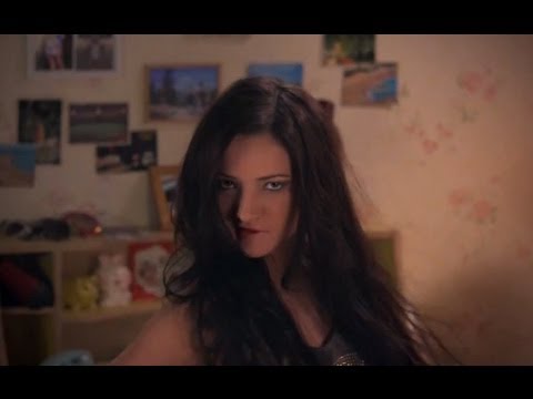 La Première Fois Video