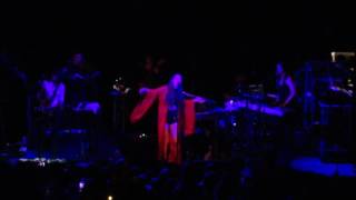 Birdy - Take My Heart (Live) 2016 06 09 NYC Resimi