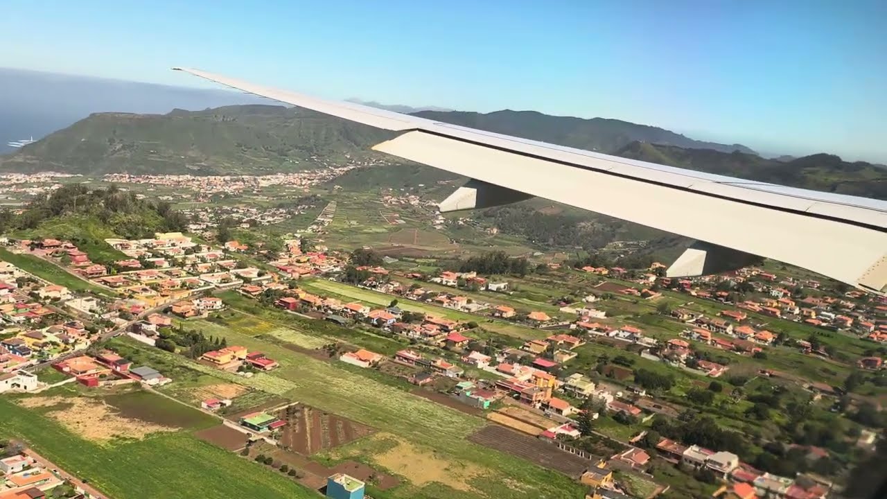 Landing Embraer E195-E2 at TFN Los Rodeos 