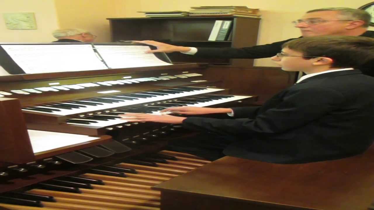 TR Media: J.S. Bach, "Gigue" Fugue in G Major -- Andrew Richesson, organist, 2013