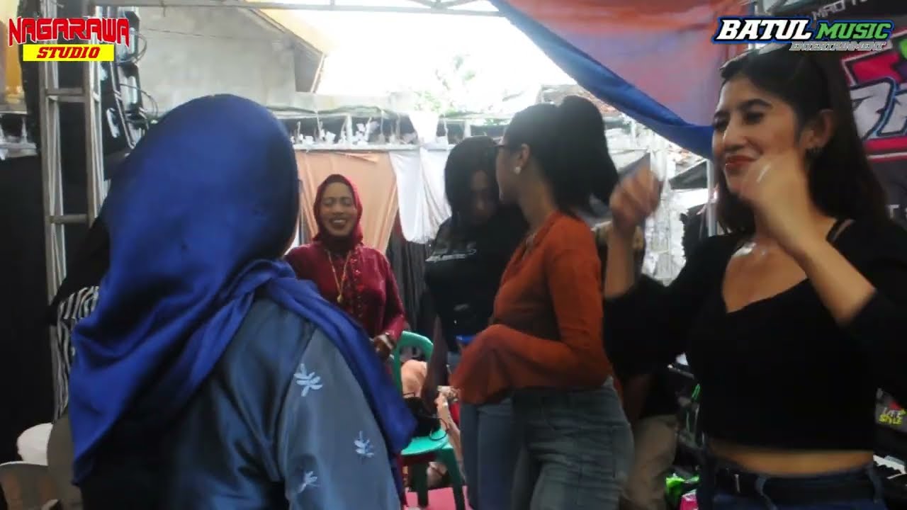 GARA GARA SEBOTOL MINUMAN - MISS TINA GANAS || BATUL MUSIC