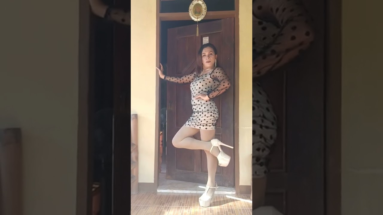 Crossdresser Rhoda I'm all yours wearing brown pantyhose 