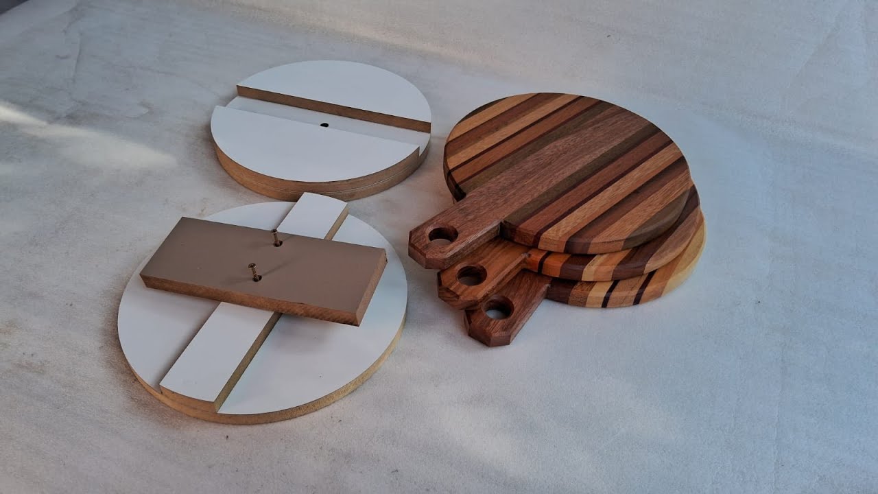 Modelos para Tábuas de Corte Redondas com Cabo