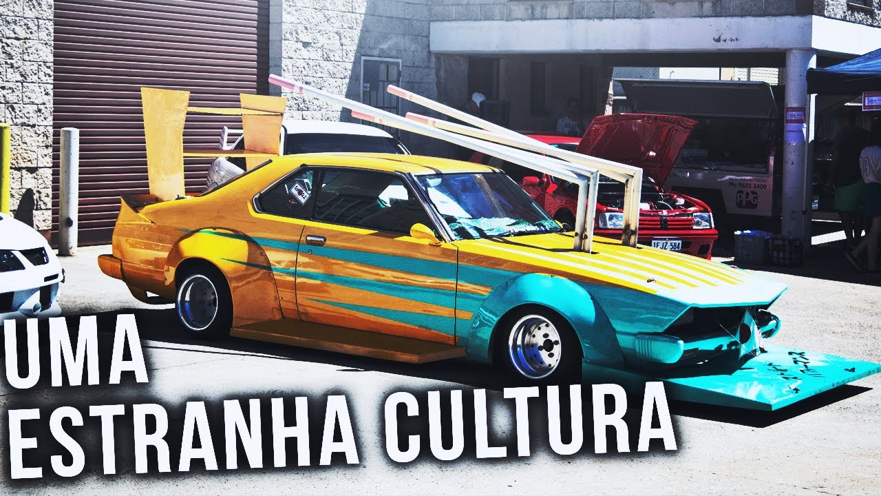 DISCOVER THE CULTURE OF THE BOSOZOKU - EXTREME EXTRAVAGANCE