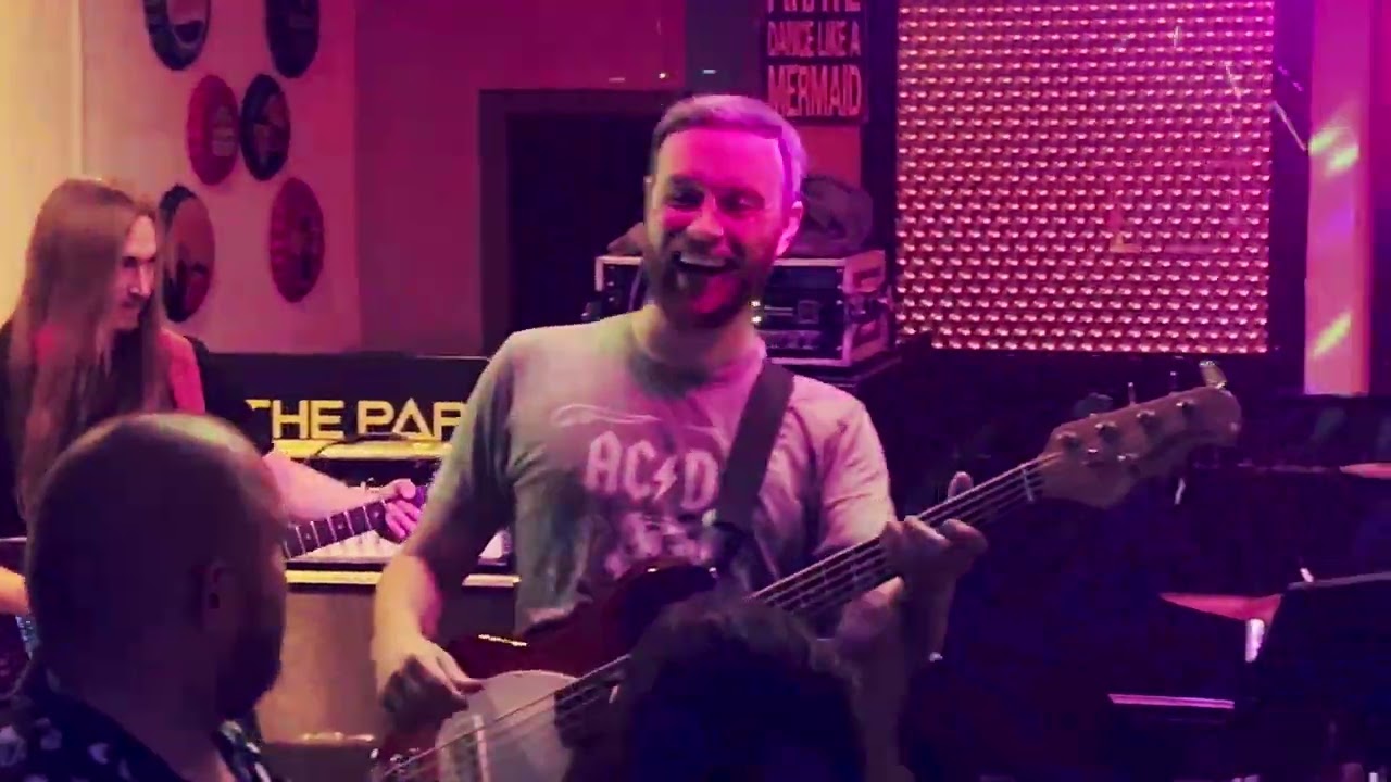 20250919 Hedgehog - The Chain - YouTube