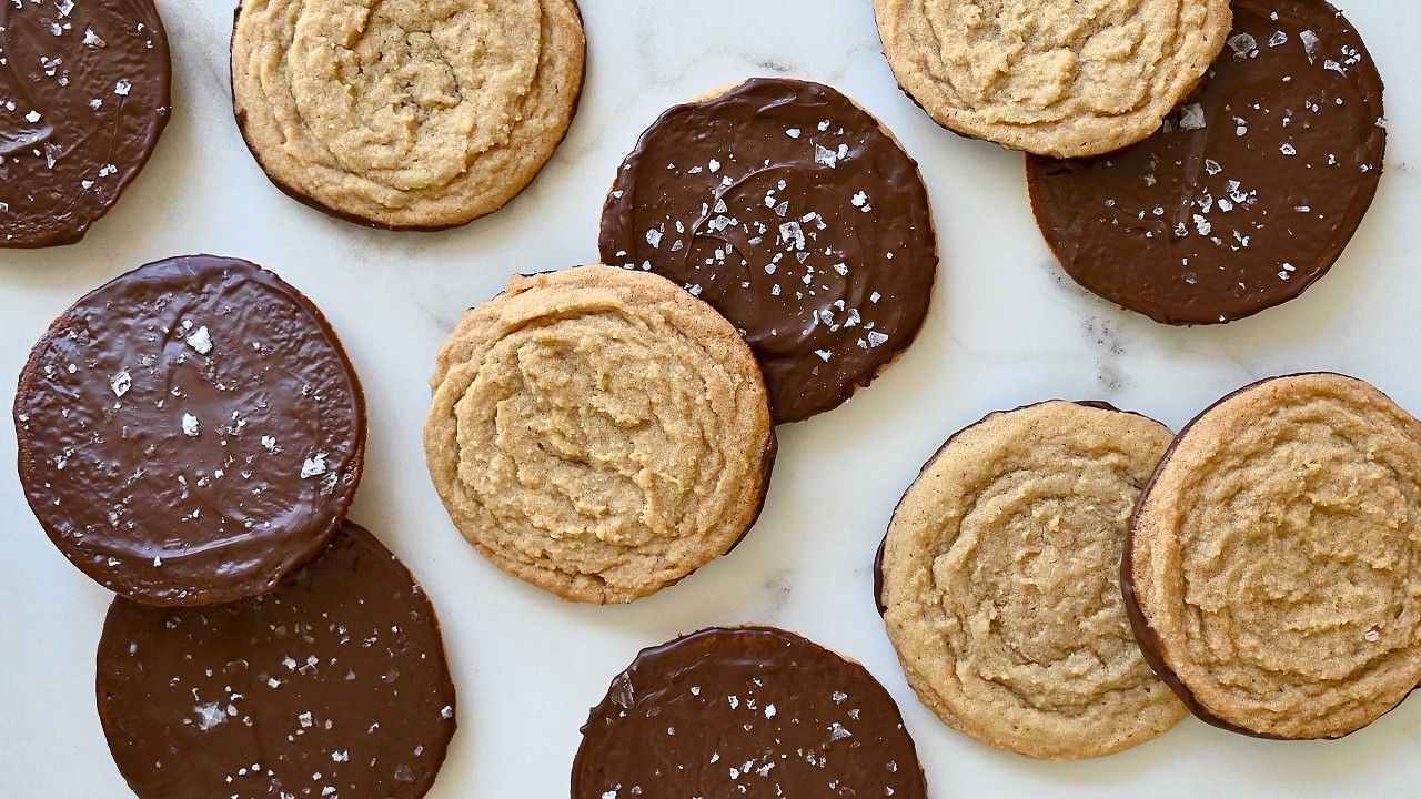 How to Make Chocolate Chipless Cookies (Easy Recipe!) - YouTube