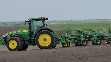 John Deere Tech Summit - Autonomous Tractor Demo