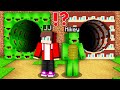 Survival TUNNEL BATTLE: JJ vs. Mikey in Minecraft Challenge - Maizen