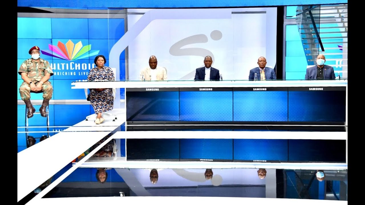 Minister Mkhize receives COVID19 medical equipment from Orlando