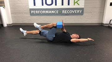 DEADBUG w_ Yoga Block