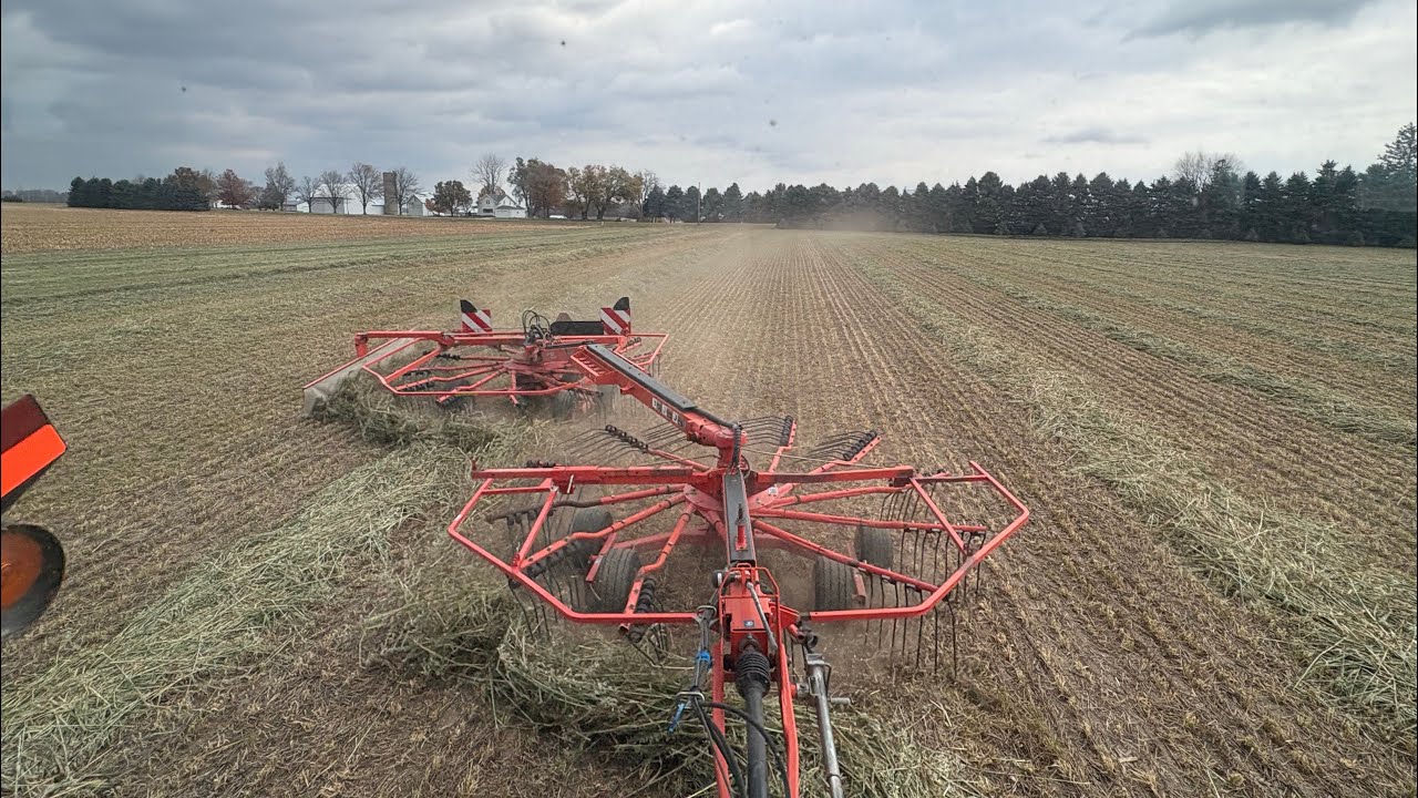 Kuhn GA7932 Rotary Rake Overview And Walk Around - YouTube