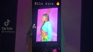 tini y kha ella dice en vivo