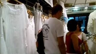 Магазин белой одежды в Турции город Кемер