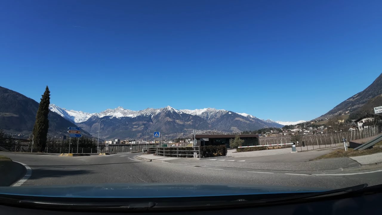 Bozen nach Meran: Traumhafte Autofahrt durch Südtirols Dörfer | Action-Cam Perspektive