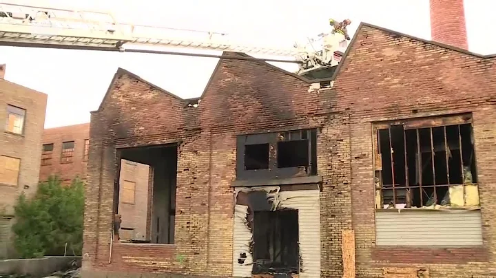 Fond du Lac firefighters battle large fire at abandoned Northern Casket Company