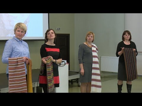 Video: Ukrainas ornaments uz kāzu dvieļa