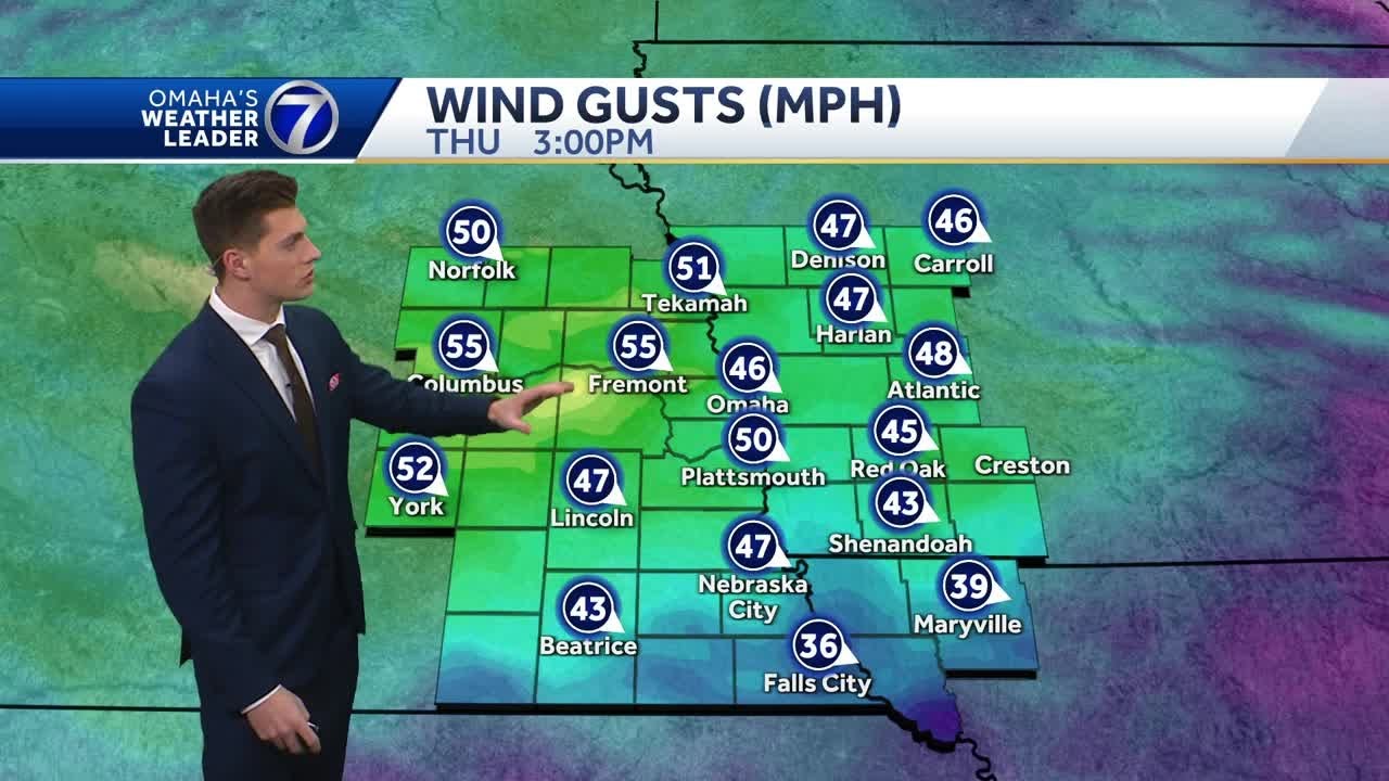 Strong wind gusts tomorrow afternoon - YouTube