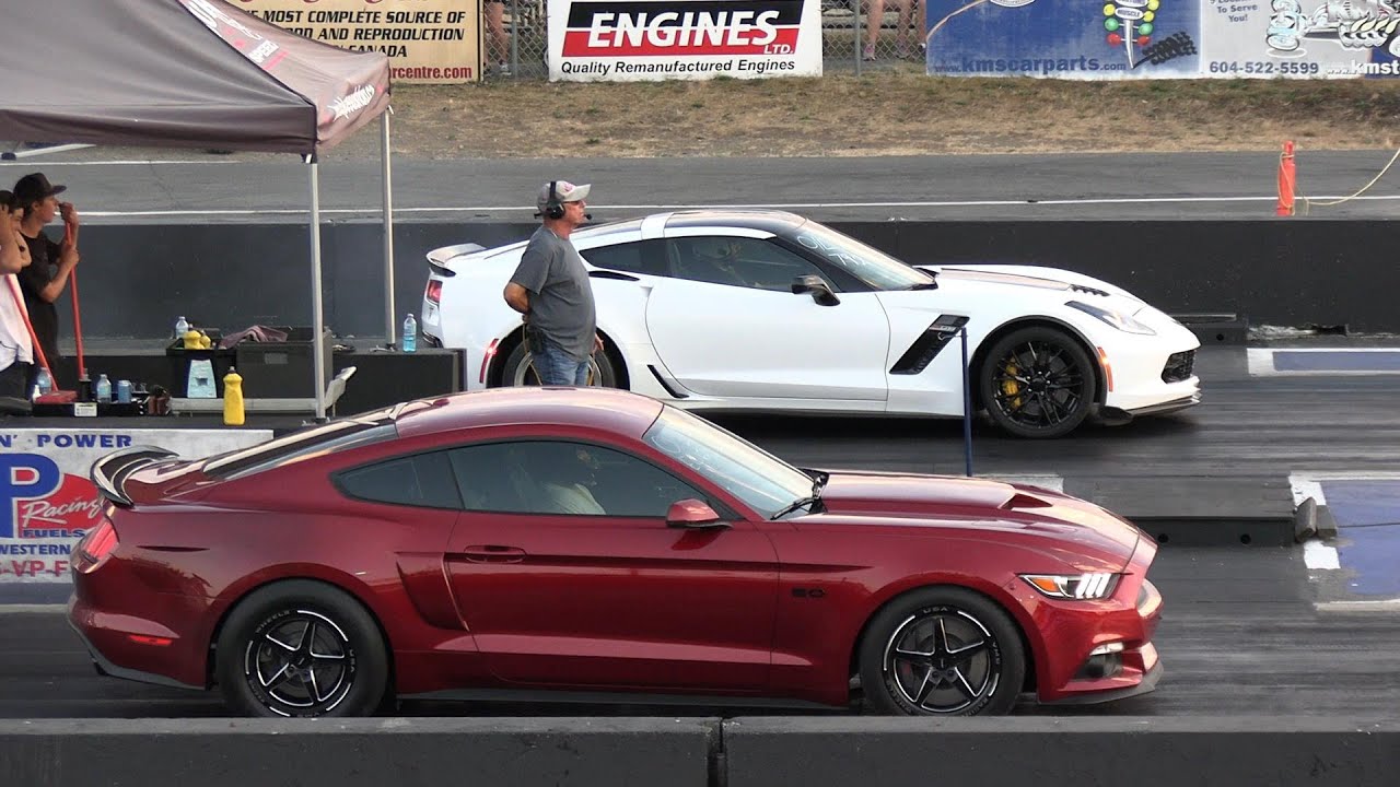 Coyote Mustang GT против Corvette z06 — дрэг-рейсинг