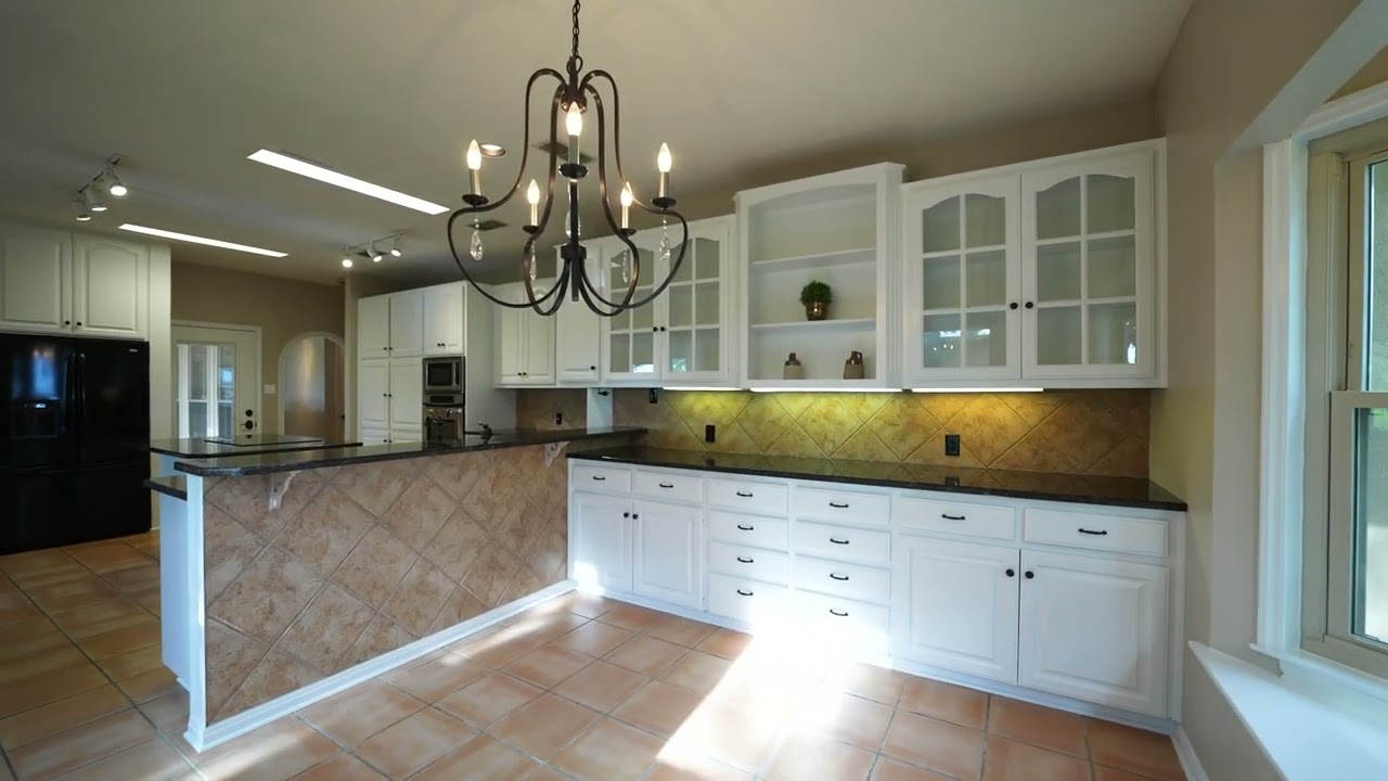 7158 US 87 Fredericksburg Fredericksburg, Tx - Ashley Guidry