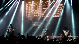 KISS - live at HMV FORUM - 4/07/12 - INTRO AND DETROIT ROCK CITY HD