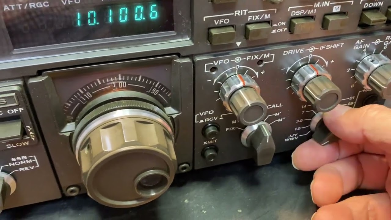 TRIO TS-180V(PS-25付)+VFO-180+SP-180+MIC TRIO TS-180 - YouTube