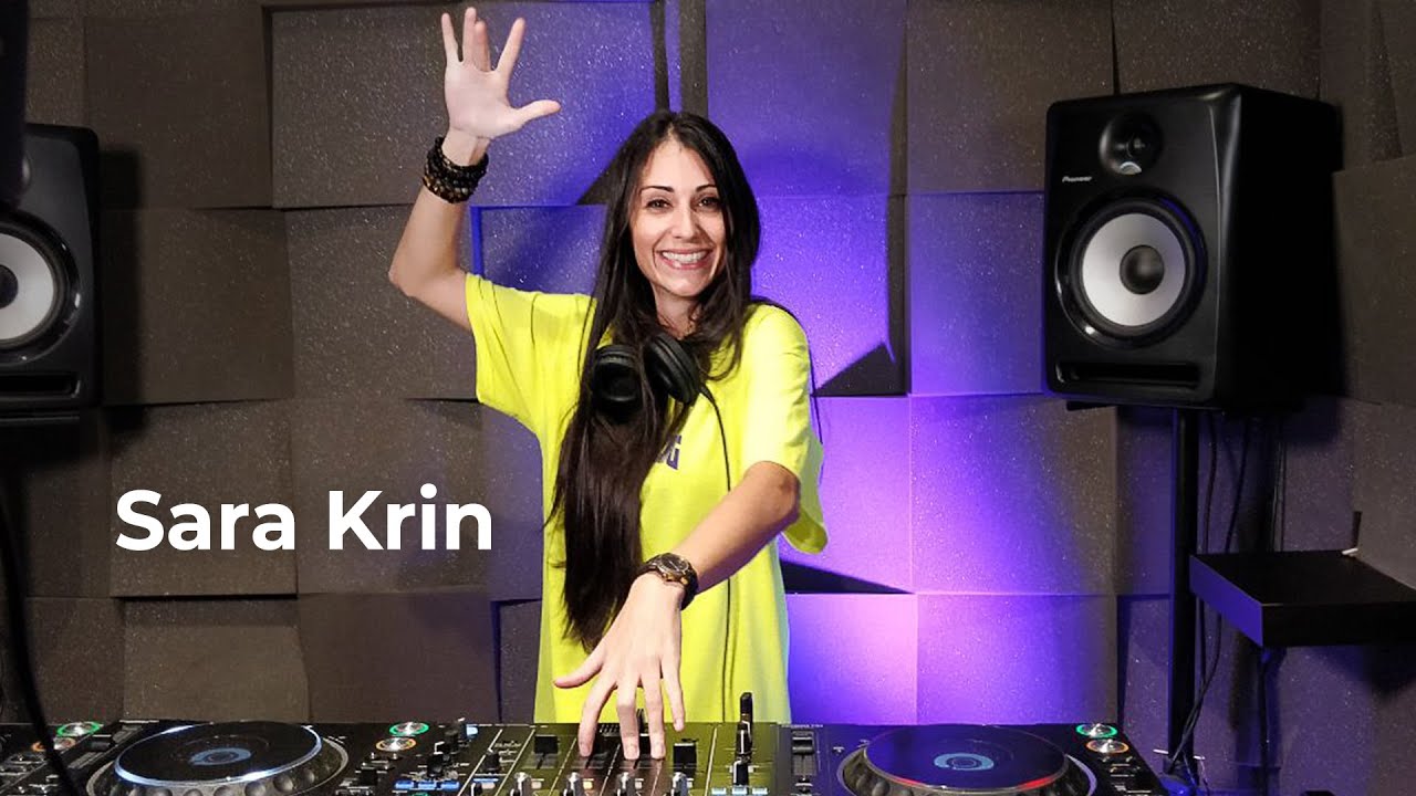 ⁣Sara Krin - Live @ Radio Intense Barcelona 26.11.2020 / Techno DJ mix