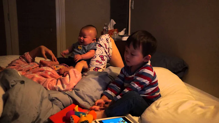 20151101 Conrad, Roland, and Mommy Sing Along