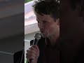 ‘Ineens moest ik hier een kip nadoen’