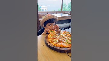 Ma’am आपका Pizza 🍕😇 #pizza #comedyshorts #mountains