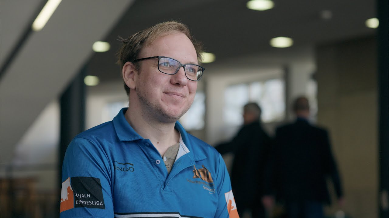 Markus's Ragger Interview mit GM Markus Ragger | Schachbundesliga 24/25 Runde 8 - YouTube