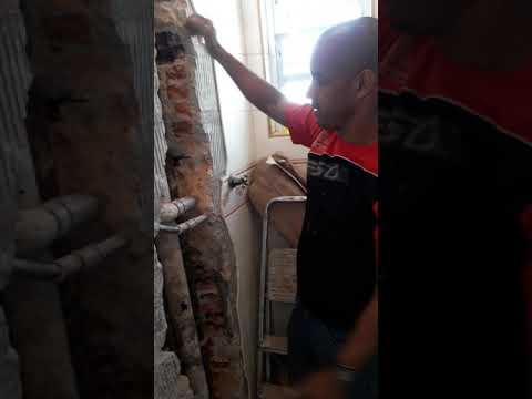 Vídeo: Substituição de esgoto no apartamento