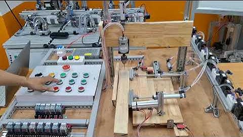 Bộ môn Điện Cơ khí FPT Polytechnic đổi mới với dự án: Thiết kế và thi công mô hình máy khoan tự động