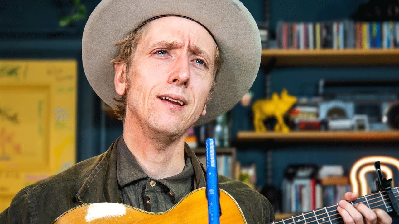 Jonas Alaska | Akustisk på Loff