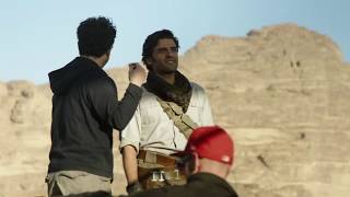 Behind The Scenes: 'Oscar Isaac and J J  Abrams'