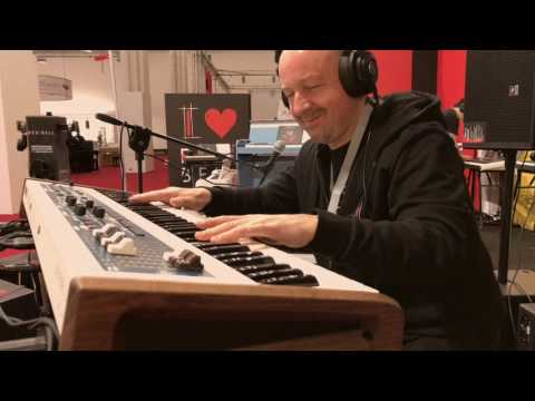 Ralf Schink at Musikmesse 2017 playing COMBO J7 organ by DEXIBELL