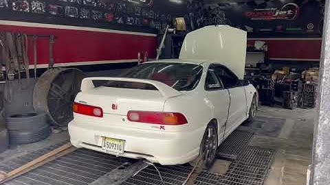 Integra Dc2 Type r k24 200whp Dyno pull