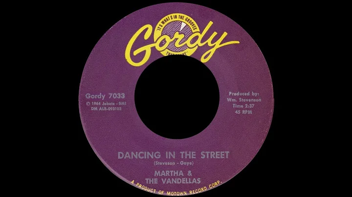 Martha & The Vandellas ~ Dancing In The Street 196...