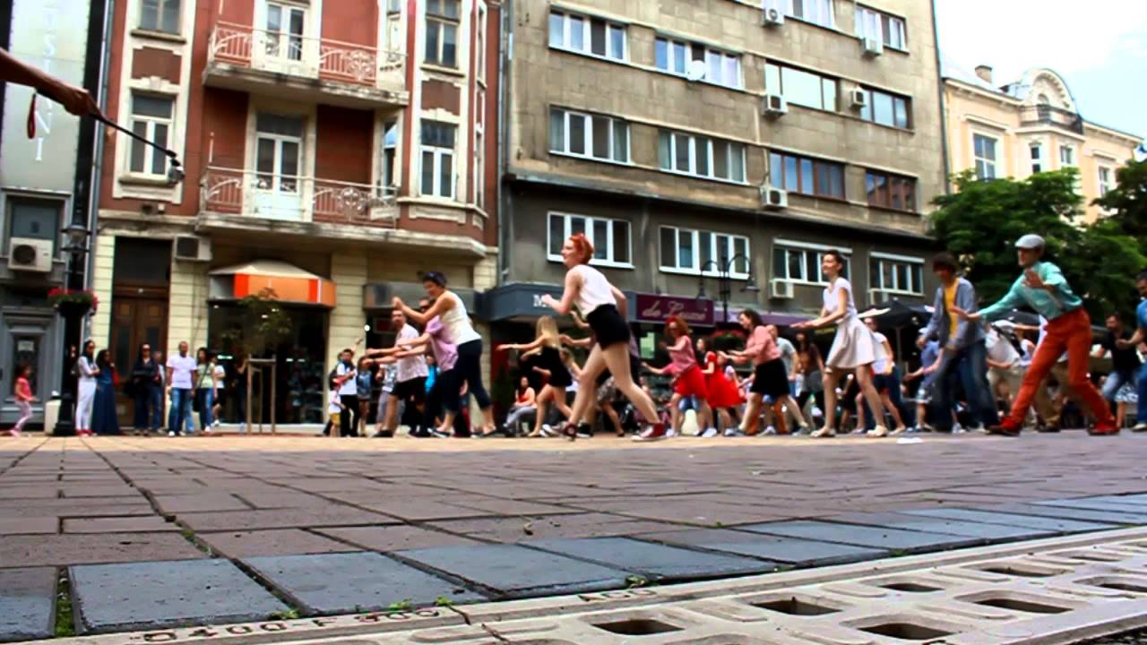 Shim Sham Flash Mob - Celebrating Frankie 100 in Bulgaria