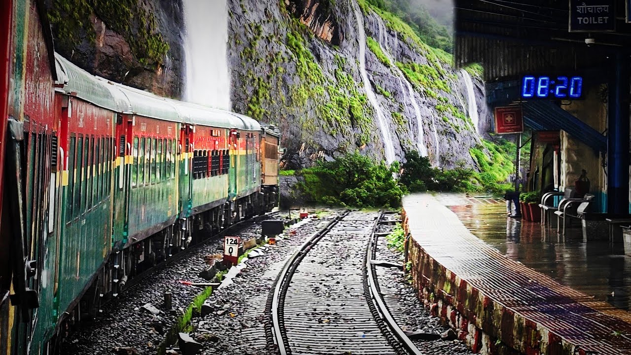 12124 Deccan Queen Full Journey | Pune to Mumbai | Beautiful Bhor Ghat in Monsoon