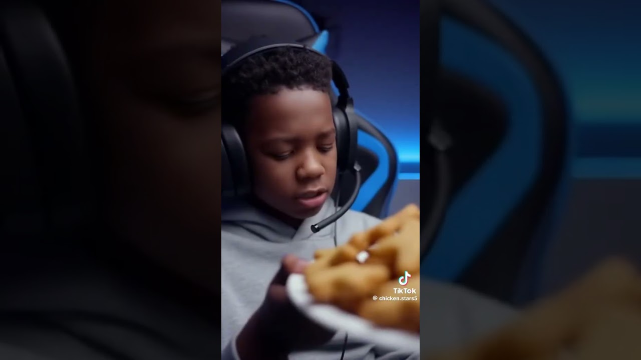 MOM GIVE ME MY CHICKEN STARS RIGHT NOW!