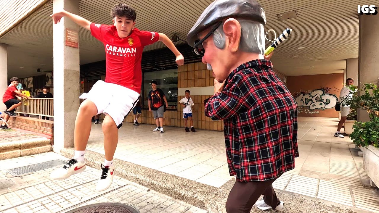 Cabezudos barrio de San José carreras Zaragoza 2024