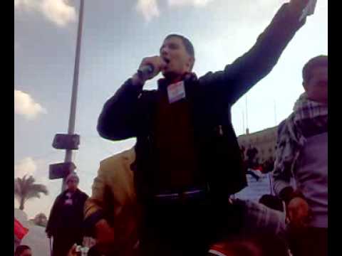 شباب الاخوان ينشدون فى التحرير