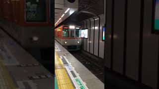 阪神三宮駅阪神電車8000系阪神梅田直通特急