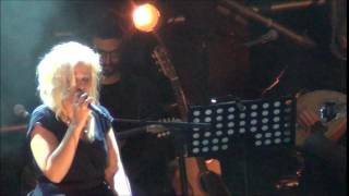 Video thumbnail of "Εκκρεμότητα - Νατάσσα Μποφίλιου - Κούριο 2014"