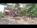 Mahindra tractor Vs Tree
