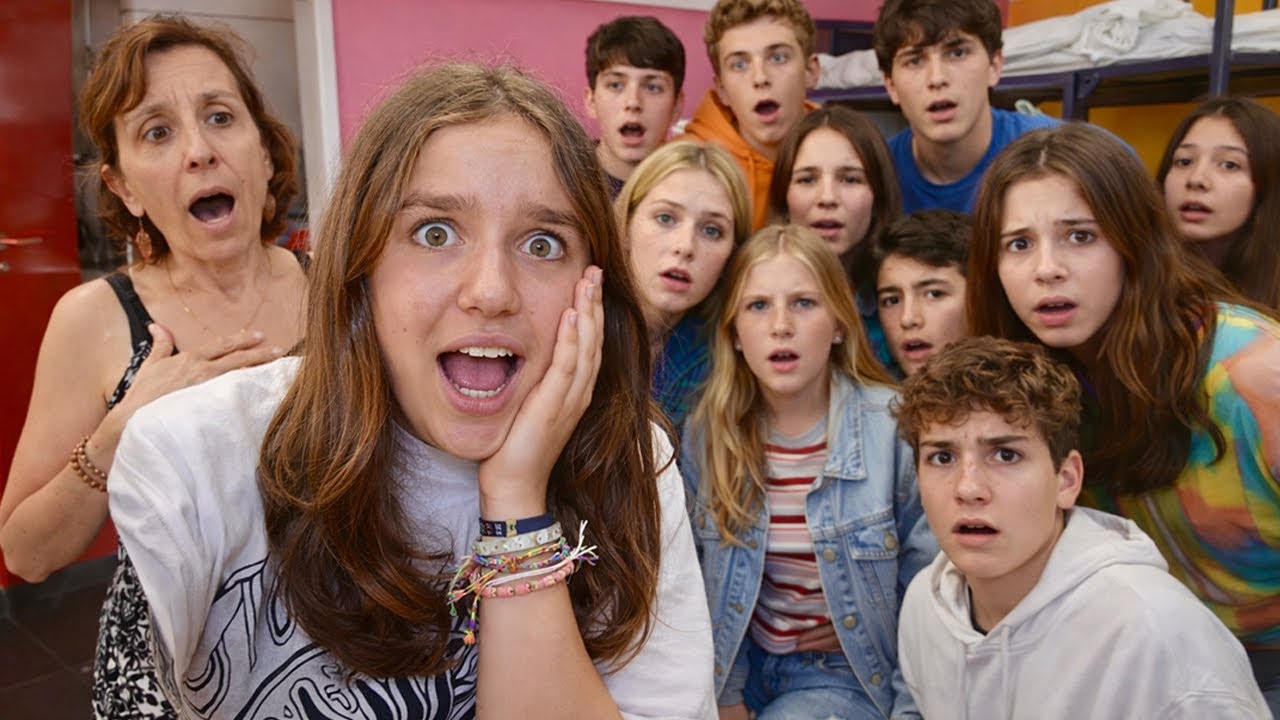 ELLE A INVITÉ TOUTE SA CLASSE SANS NOUS PRÉVENIR ! - PINK LILY SHOW