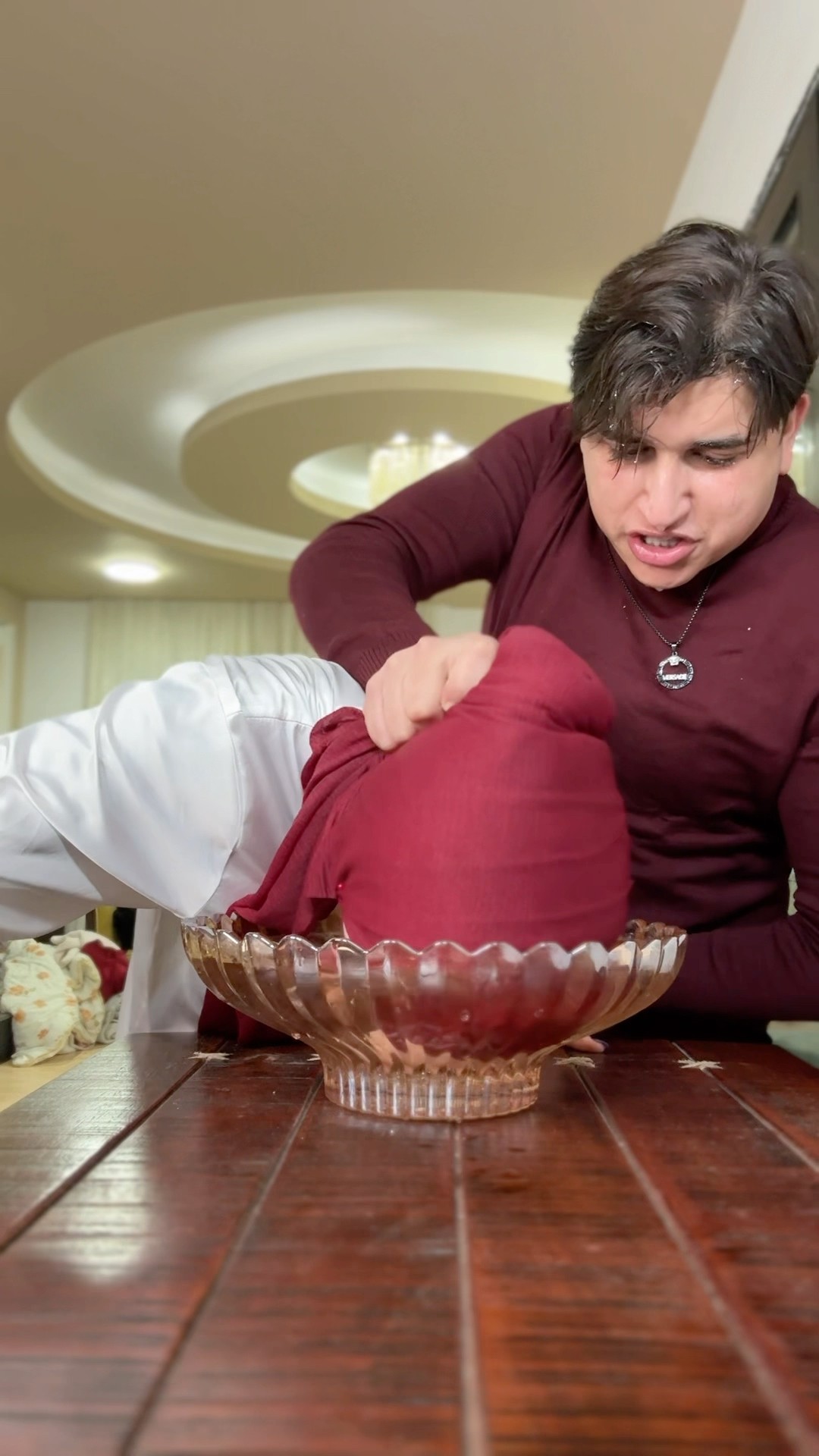 جوزي غرقني بالحب:?