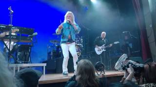 Magnum - Sacred blood &quot;divine&quot; lies @ Örebro 20160422