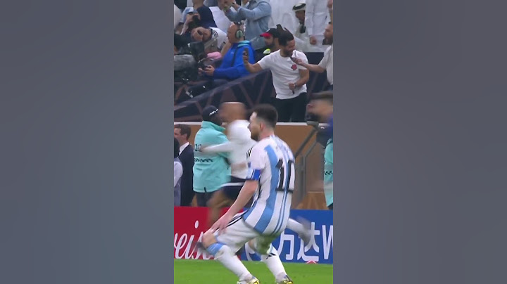 Lionel Messi Reaction to Kylian Mbappé Goal 2-2 World Cup Argentina vs France #shorts