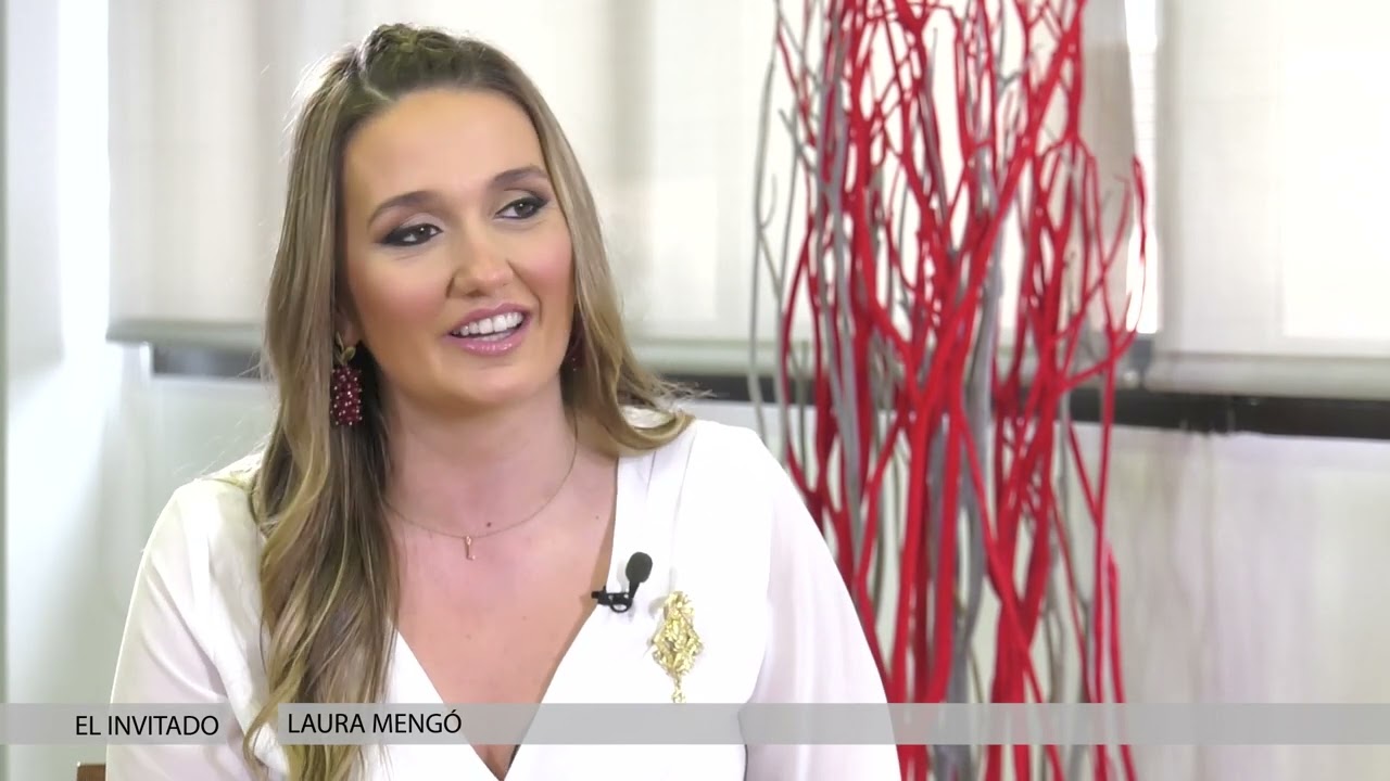 Entrevista a Laura Mengó, Fallera Mayor de Valencia | Cecova TV